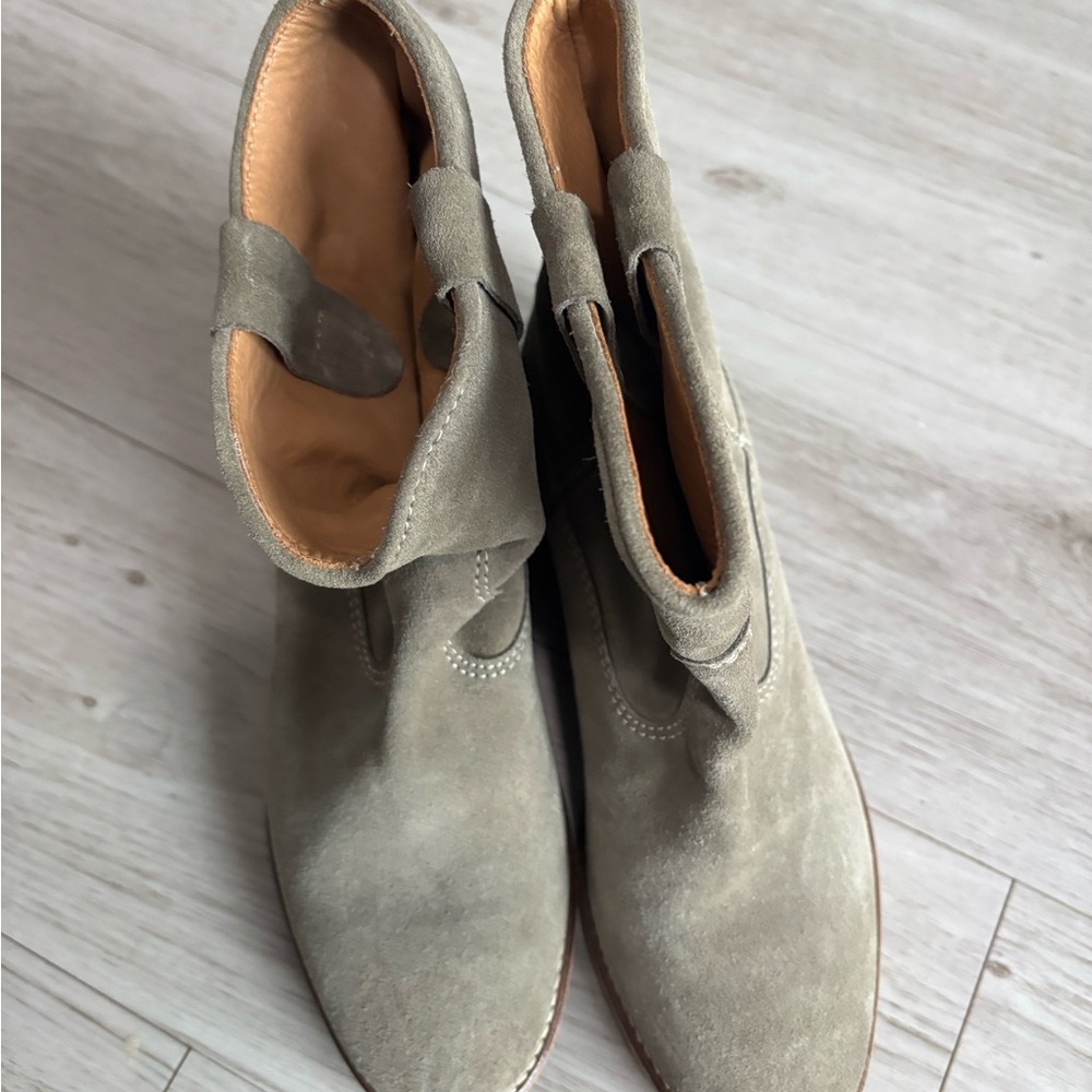 Isabel Marant Crisi suede ankle boot in an olive green - Picture 5 of 8